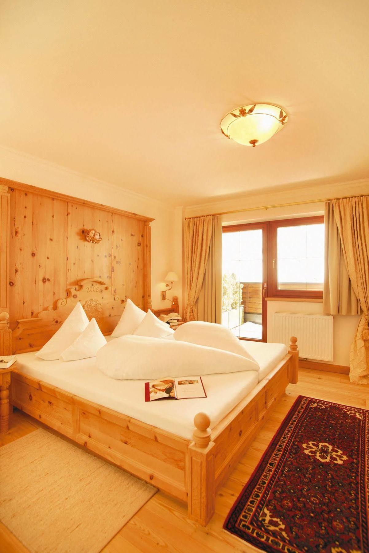 Hotel Alpenhof Tux Exteriör bild
